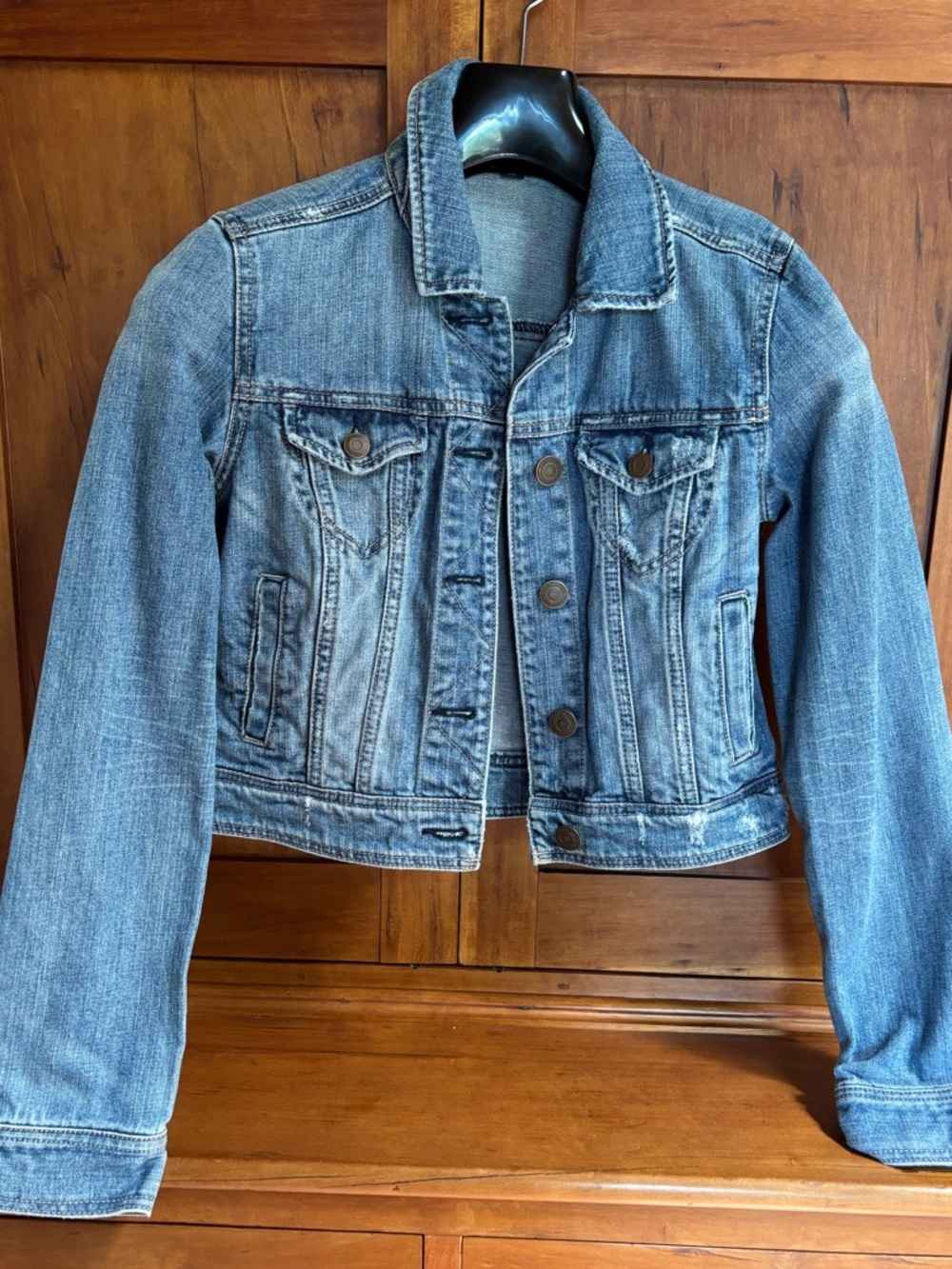 American Eagle cropped denim jacket